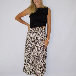 The Alara Skirt (Leopard Print)